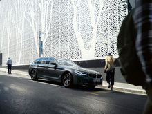 Bilde av BMW 5-serie Touring i gaten