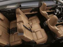 Bilde av interiøret i Lexus RXL