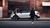 Bilde av en mann og en dame med en Volvo XC40 i gaten