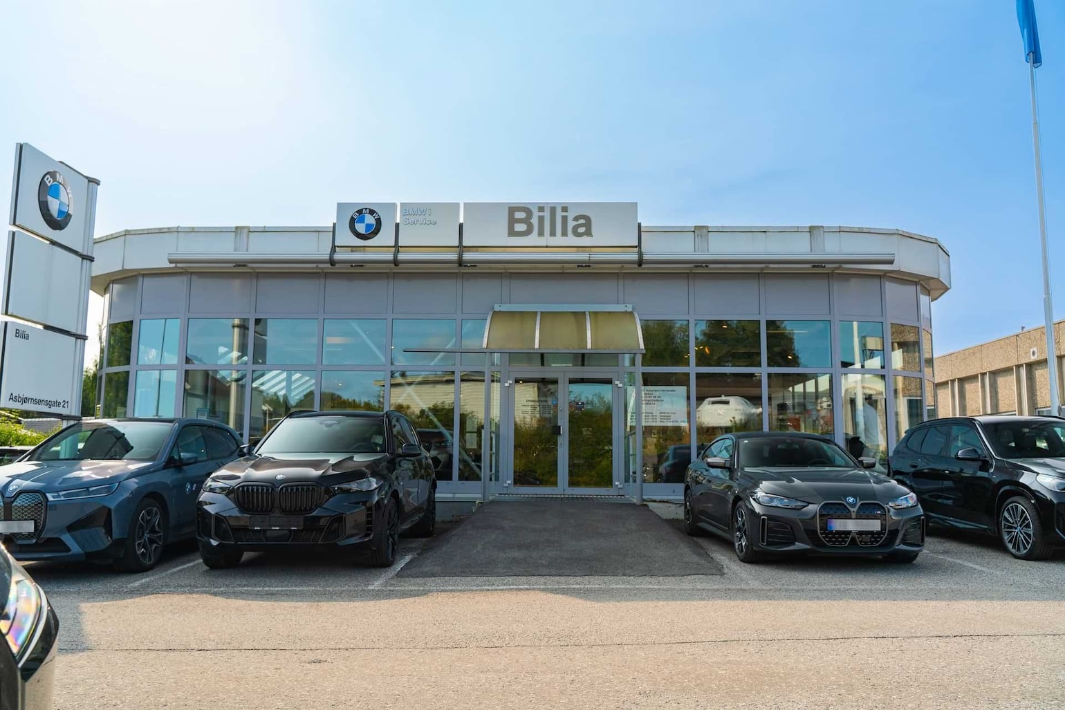 Bilia BMW Hønefoss Fasade