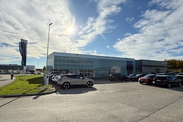 Bilia Jessheim Volvo - Fasade