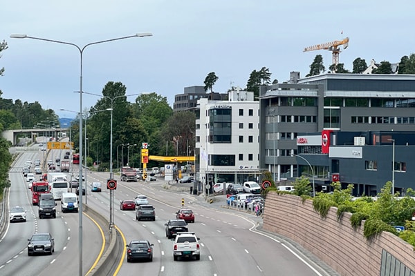 Bilia Skøyen BMW fasade