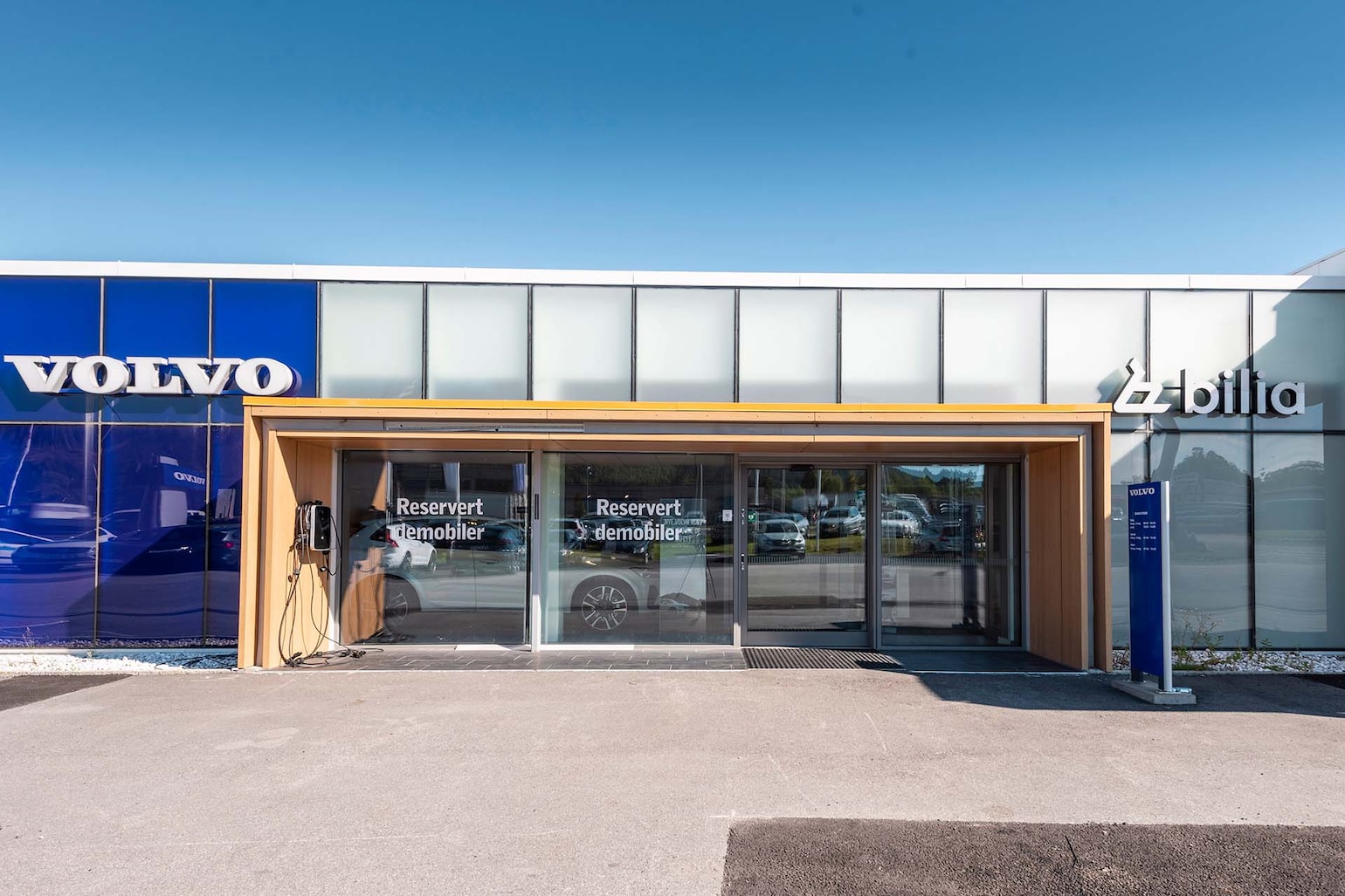 Bilia Kongsvinger Volvo - inngangsparti