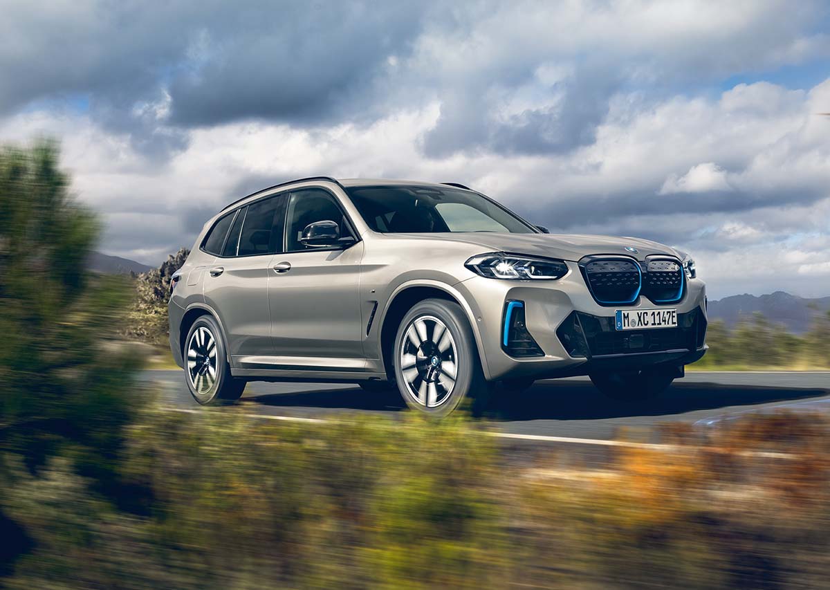 BMW iX3