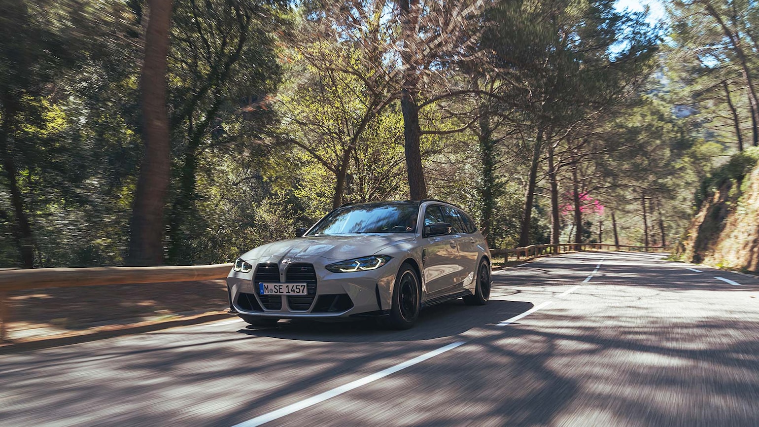 Helt nye BMW M3 Touring kjører Helt nye BMW M3 Touring kjører