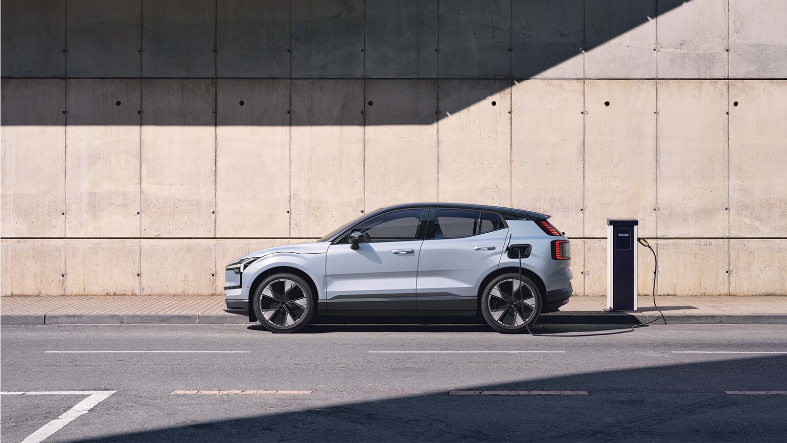 Volvo EX30 hos Bilia