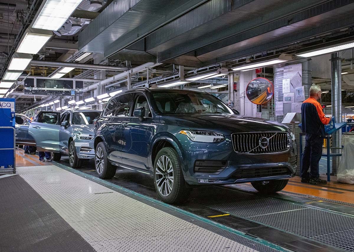 Volvo XC90 i produksjon på fabrikk